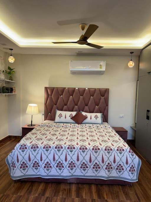 Karvah A Modern Studio In Central Jaipur